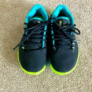 Under armour 13k basketball shoes. Never worn.